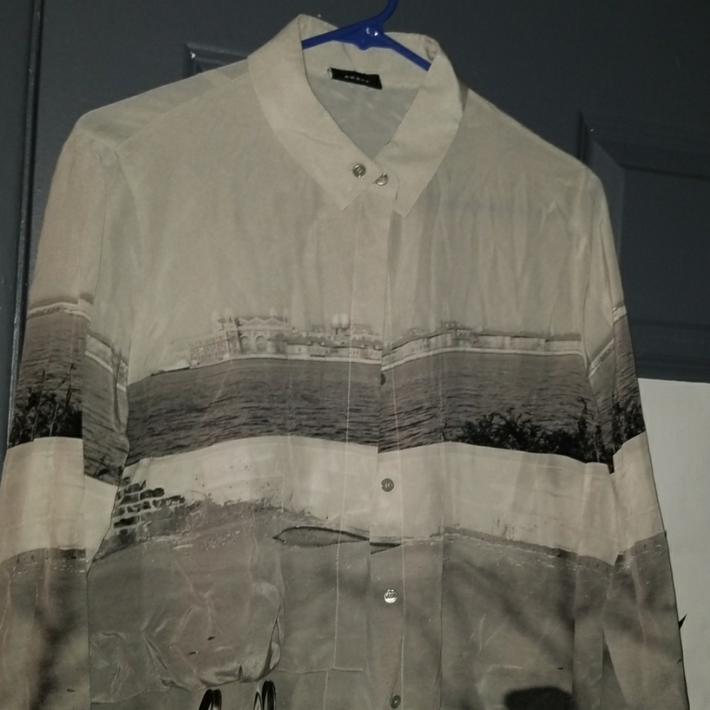 Akris 100% mulberry silk times magazine shirt